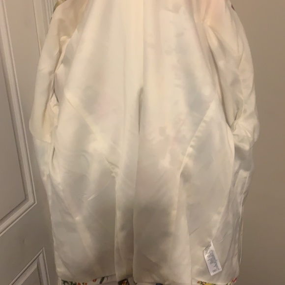 Multi colored flowered blazer - Picture 12 of 14